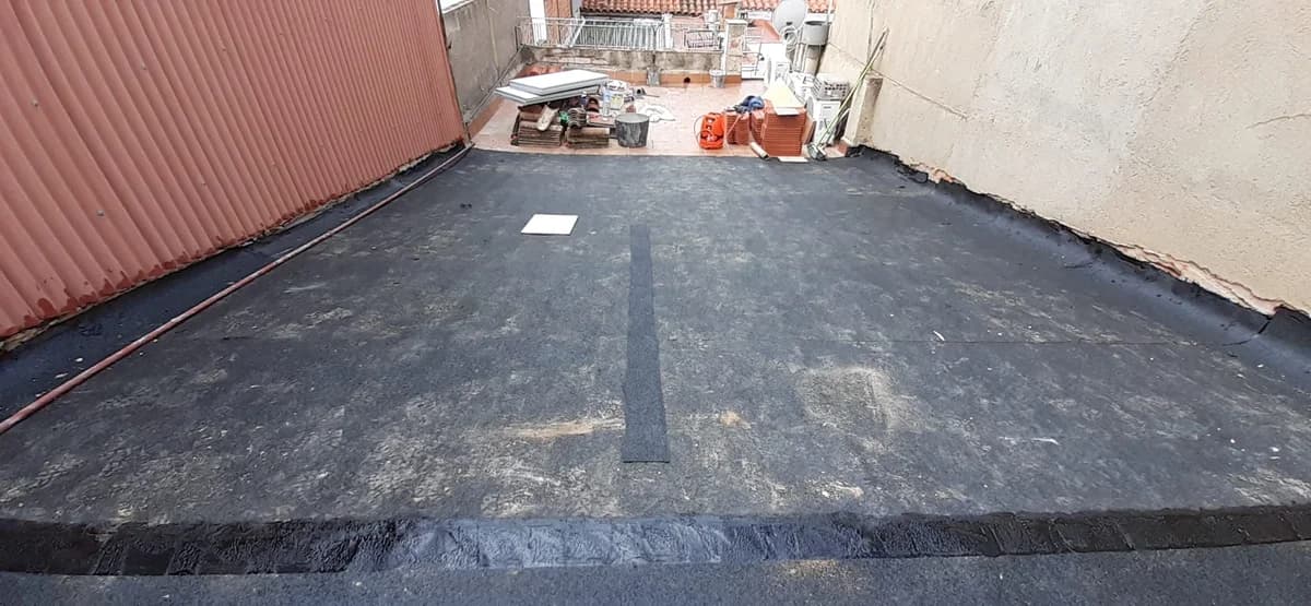 Exterior terminado: membrana impermeabilización terraza — Junior Reformas