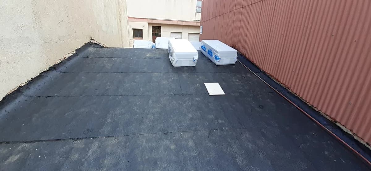 Exterior terminado: paneles aislamiento terraza — Junior Reformas