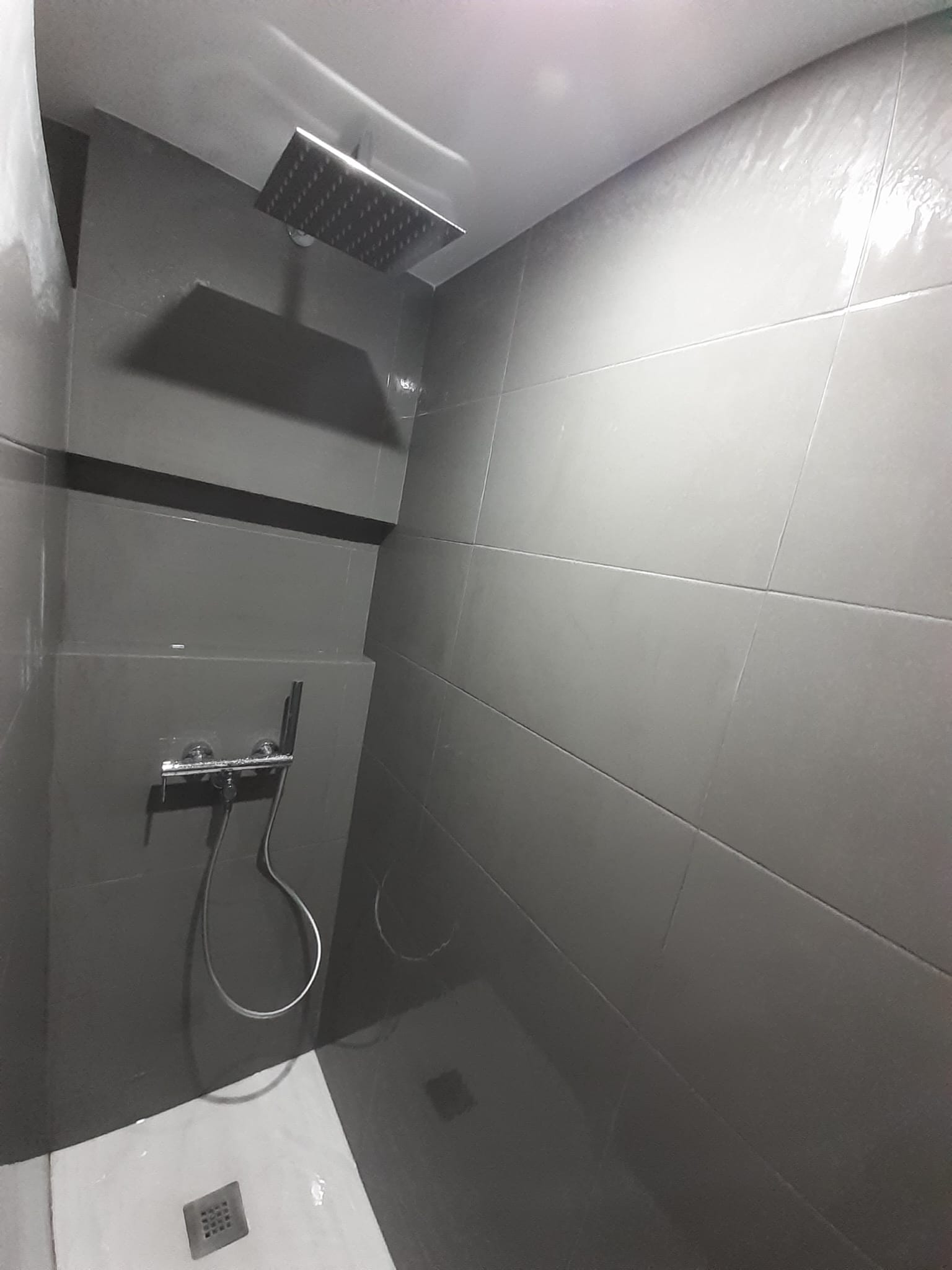 Ducha moderna
